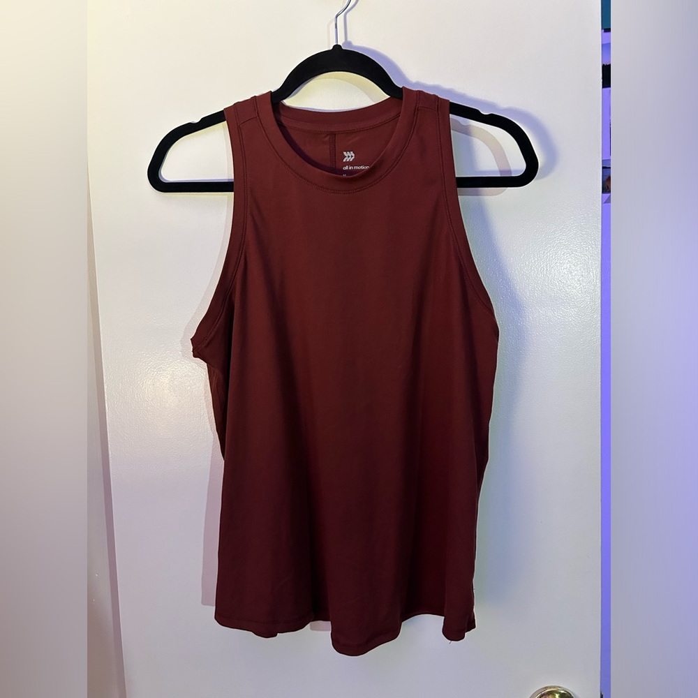 Red active tank